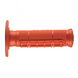 На фото Ручки руля кроссовые Ariete HALF WAFFLE оранжевые, закрытые, 110мм
